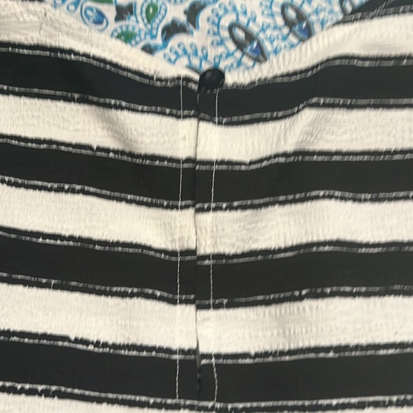 Top - Picture 3 of 4